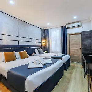 Hotel La Pazza